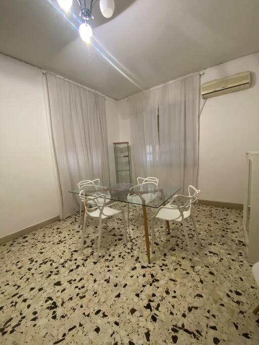 White-apartment * Neapel